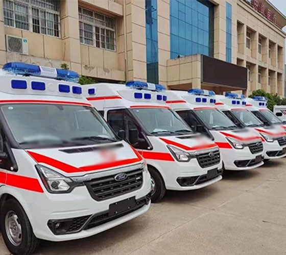 贡嘎县服务车队展示