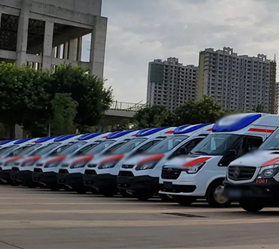 贡嘎县服务车队展示